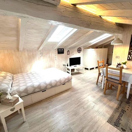 Il Piccolo Loft Nel Cuore Antico Di Aosta - You & Me Case Vacanza Exterior photo